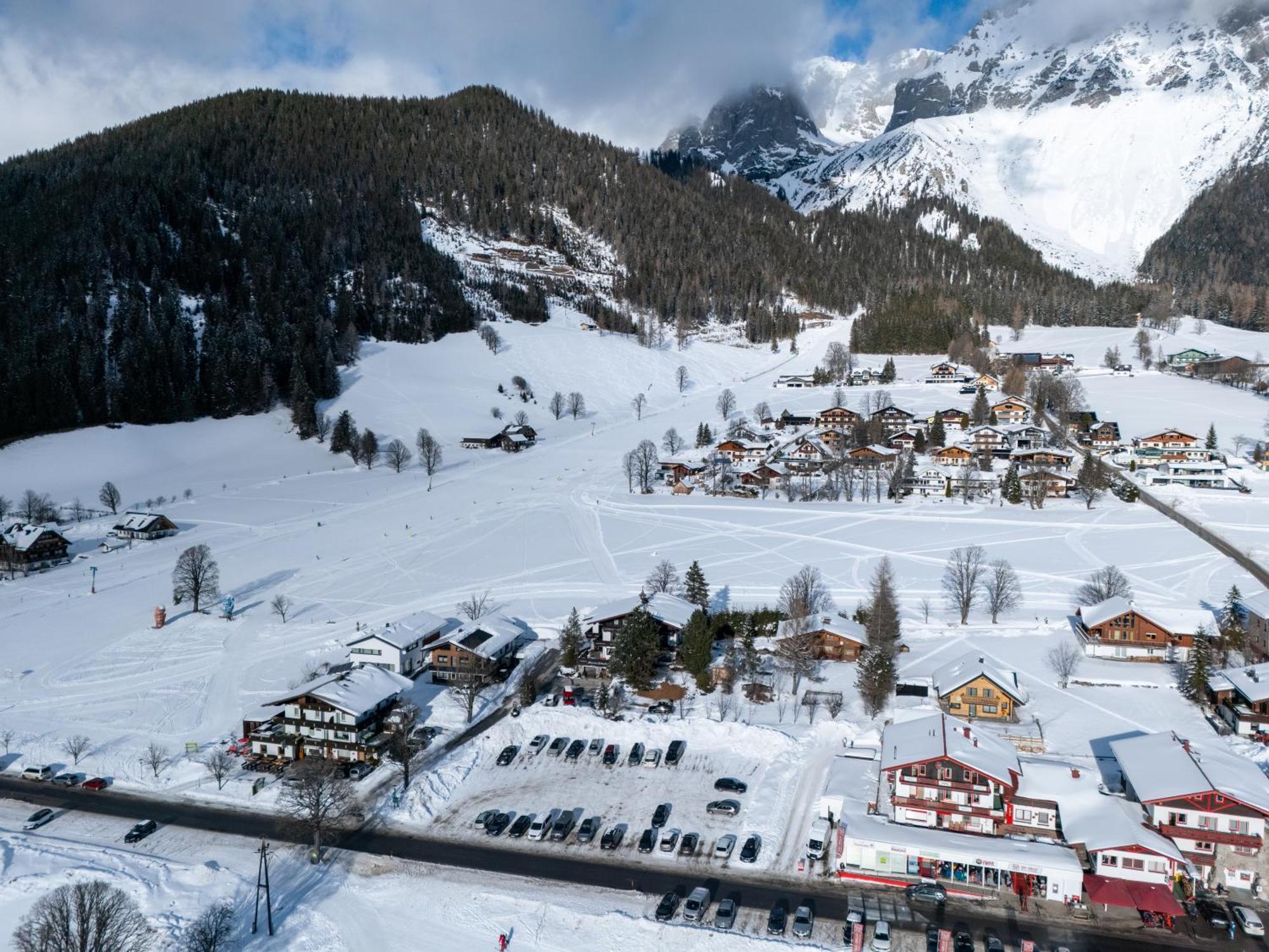Pension Zirbenhof Ramsau am Dachstein Bagian luar foto